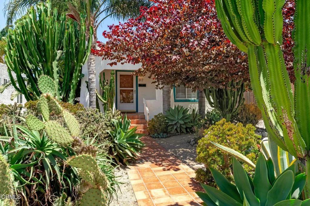 317 El Medio Street, Ventura, CA 93001
