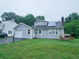 209 Maple Street, East Hartford, CT 06118