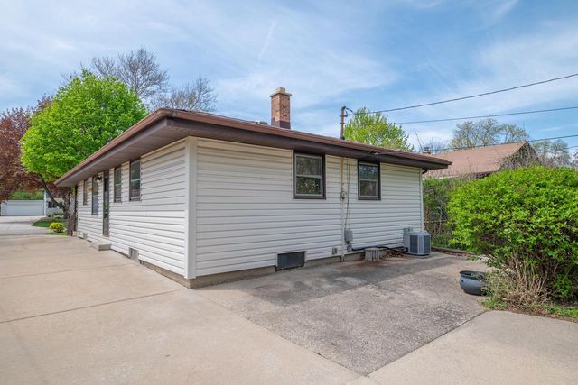 2336 116th STREET, Wauwatosa, WI 53226