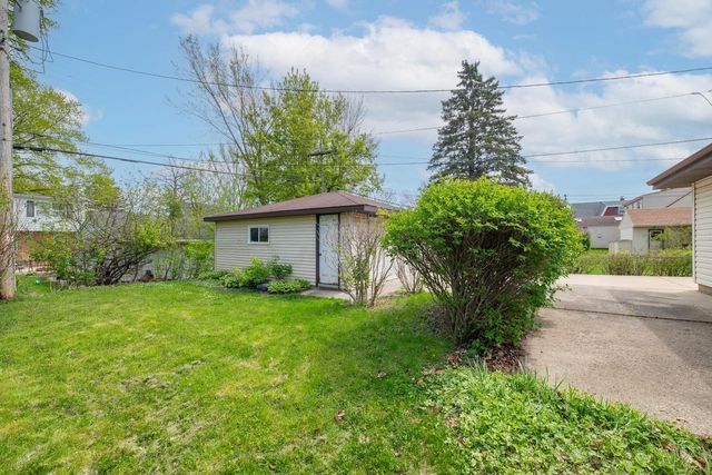 2336 116th STREET, Wauwatosa, WI 53226