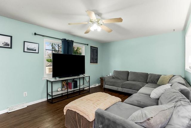 402 N Harrison Street, Spring Hill, KS 66083