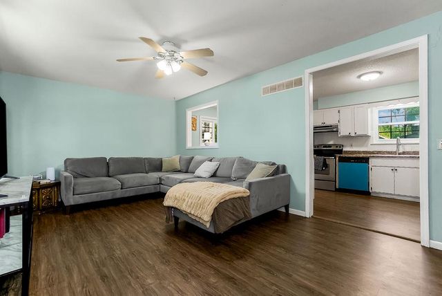 402 N Harrison Street, Spring Hill, KS 66083