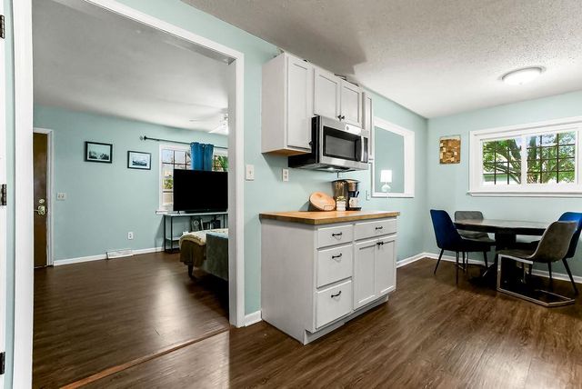 402 N Harrison Street, Spring Hill, KS 66083
