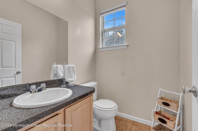 606 W Kennedy Boulevard, Lakewood, NJ 08701