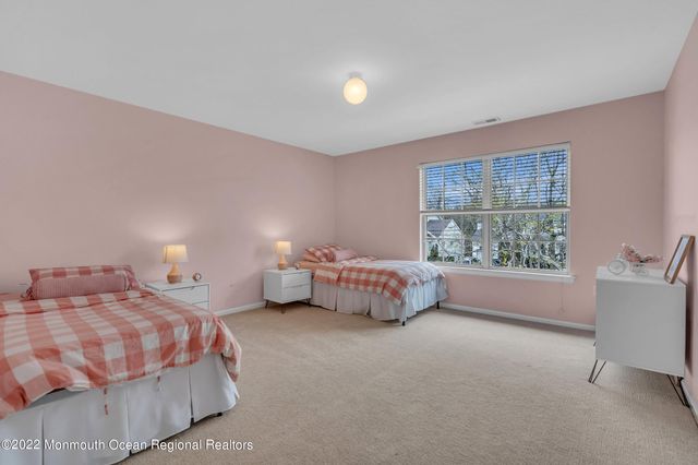 606 W Kennedy Boulevard, Lakewood, NJ 08701