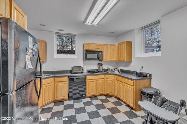 606 W Kennedy Boulevard, Lakewood, NJ 08701