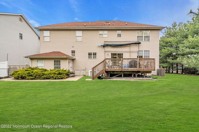 606 W Kennedy Boulevard, Lakewood, NJ 08701