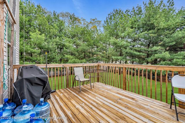 606 W Kennedy Boulevard, Lakewood, NJ 08701