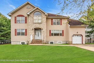 606 W Kennedy Boulevard, Lakewood, NJ 08701