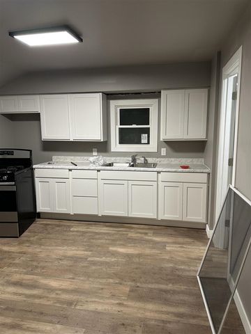 302 W Lincoln Avenue, Ionia, MI 48846