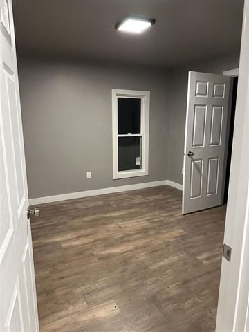 302 W Lincoln Avenue, Ionia, MI 48846