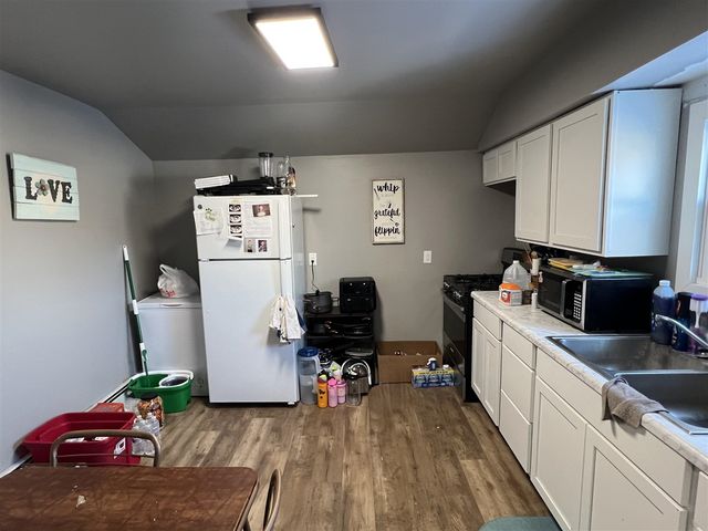 302 W Lincoln Avenue, Ionia, MI 48846