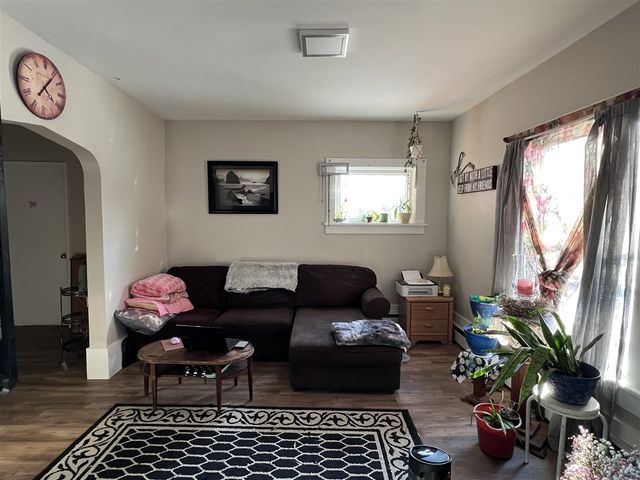 302 W Lincoln Avenue, Ionia, MI 48846