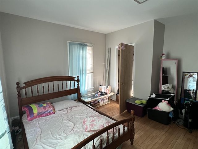 302 W Lincoln Avenue, Ionia, MI 48846