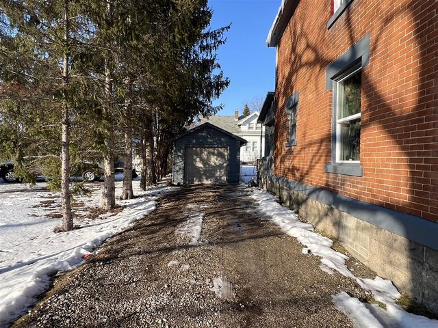 302 W Lincoln Avenue, Ionia, MI 48846