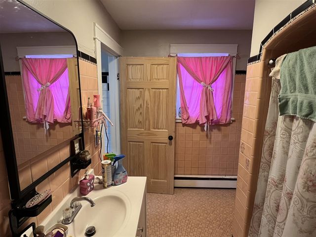 302 W Lincoln Avenue, Ionia, MI 48846