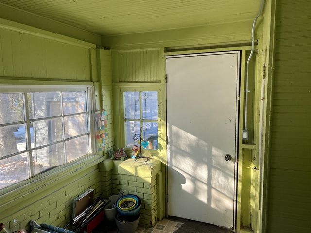 302 W Lincoln Avenue, Ionia, MI 48846