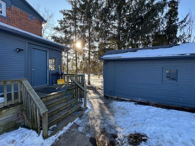 302 W Lincoln Avenue, Ionia, MI 48846