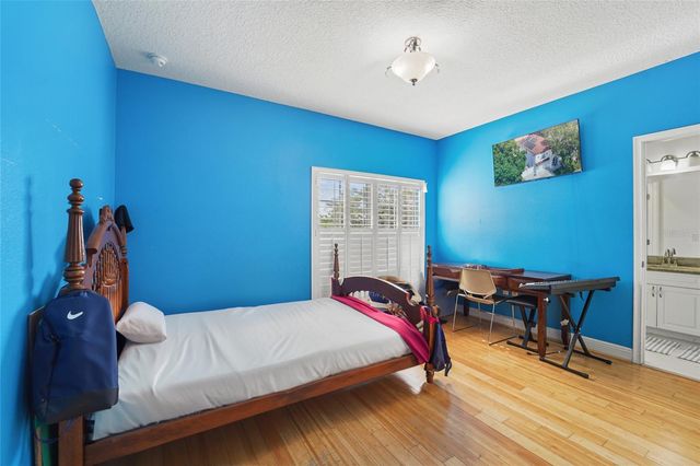 4202 N HOWARD AVENUE, Tampa, FL 33607