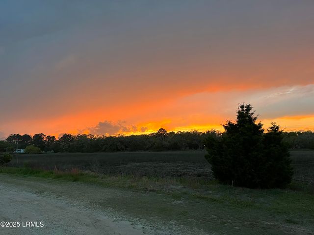 20 Harbor River Circle, St. Helena Island, SC 29920