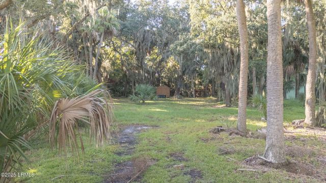20 Harbor River Circle, St. Helena Island, SC 29920