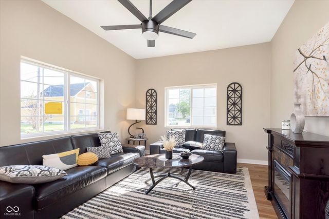 1609 S G Street, Elwood, IN 46036