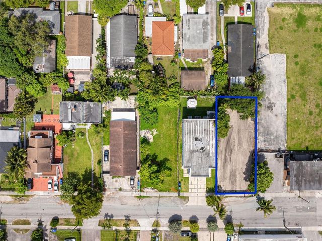 1976 NW 25th Ave, Miami, FL 33125