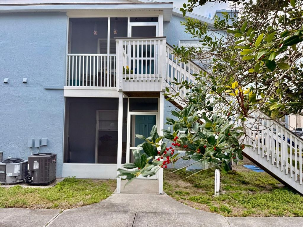 Image 2 of property listing at 3863 59TH AVENUE W 4189, Bradenton, FL 34210