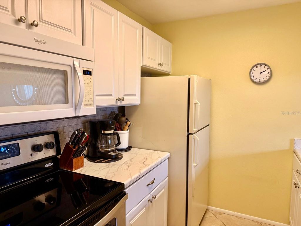 Image 14 of property listing at 3863 59TH AVENUE W 4189, Bradenton, FL 34210