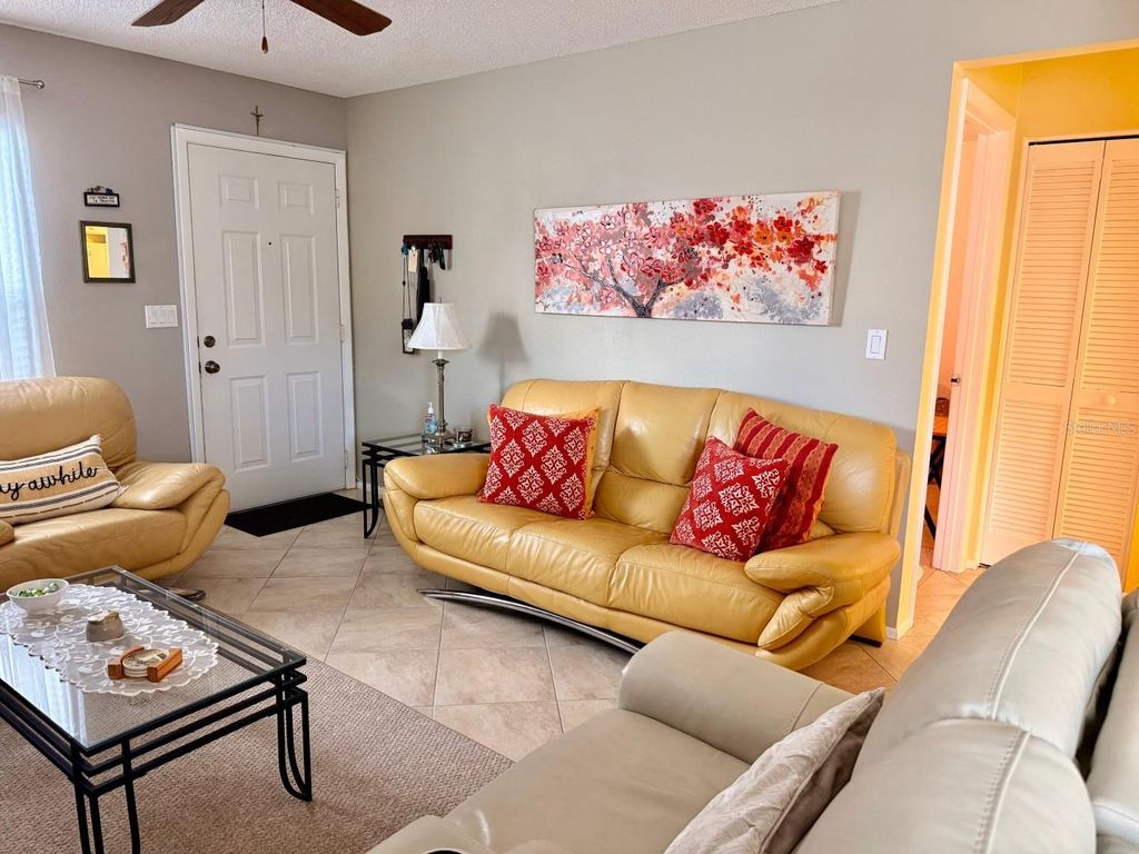 Image 7 of property listing at 3863 59TH AVENUE W 4189, Bradenton, FL 34210