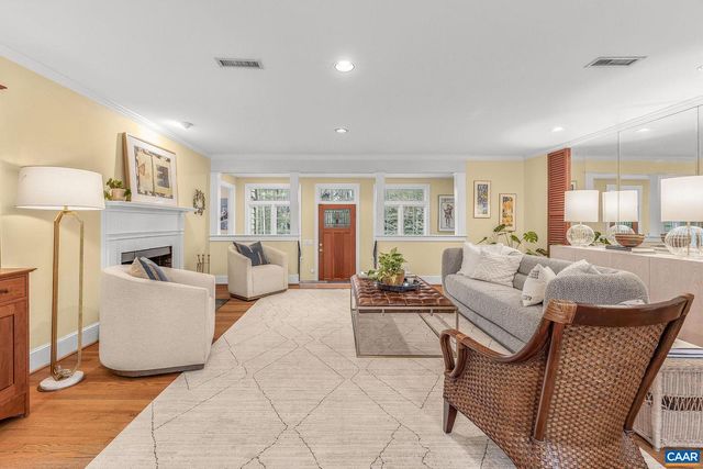 1820 FENDALL AVE, Charlottesville, VA 22903