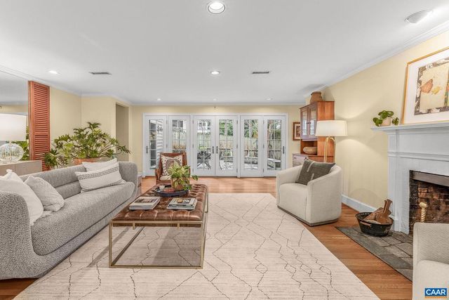 1820 FENDALL AVE, Charlottesville, VA 22903