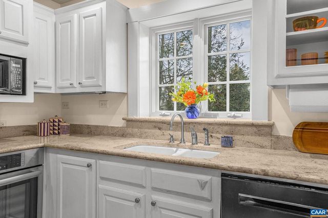 1820 FENDALL AVE, Charlottesville, VA 22903