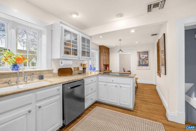 1820 FENDALL AVE, Charlottesville, VA 22903