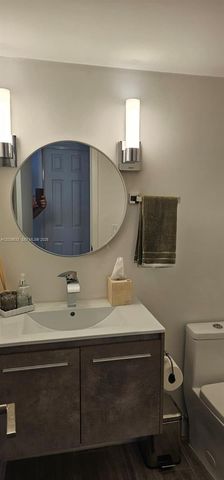 17600 N Bay Rd N906, Sunny Isles Beach, FL 33160