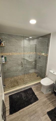17600 N Bay Rd N906, Sunny Isles Beach, FL 33160