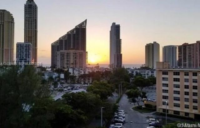 17600 N Bay Rd N906, Sunny Isles Beach, FL 33160