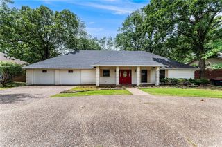 409 Lakeview Drive, Springdale, AR 72764