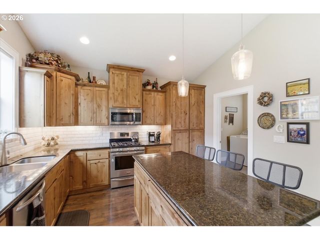 5635 WIGEON St, Salem, OR 97306