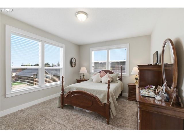 5635 WIGEON St, Salem, OR 97306