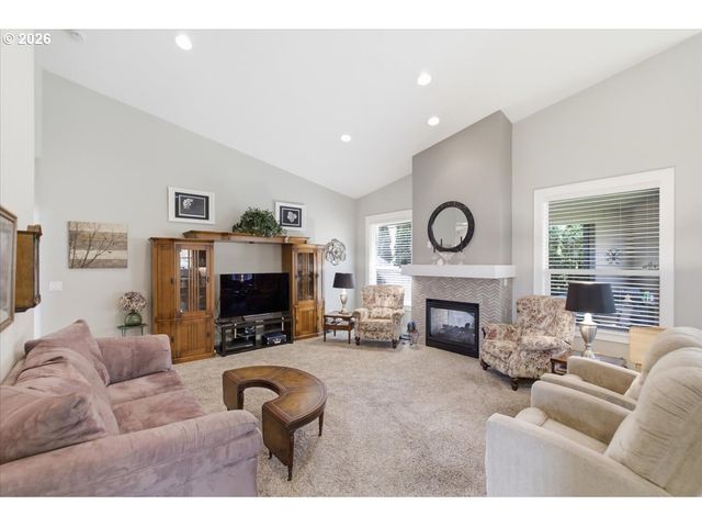 5635 WIGEON St, Salem, OR 97306