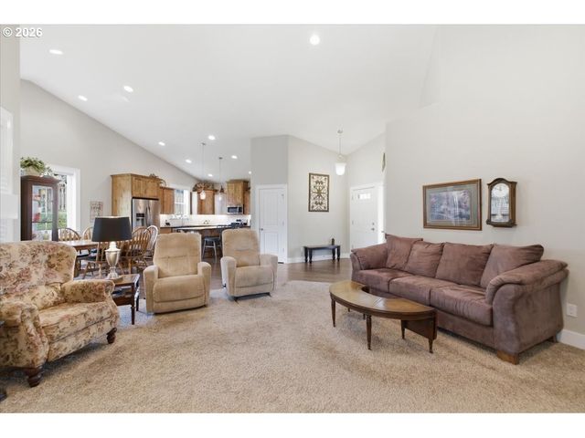 5635 WIGEON St, Salem, OR 97306