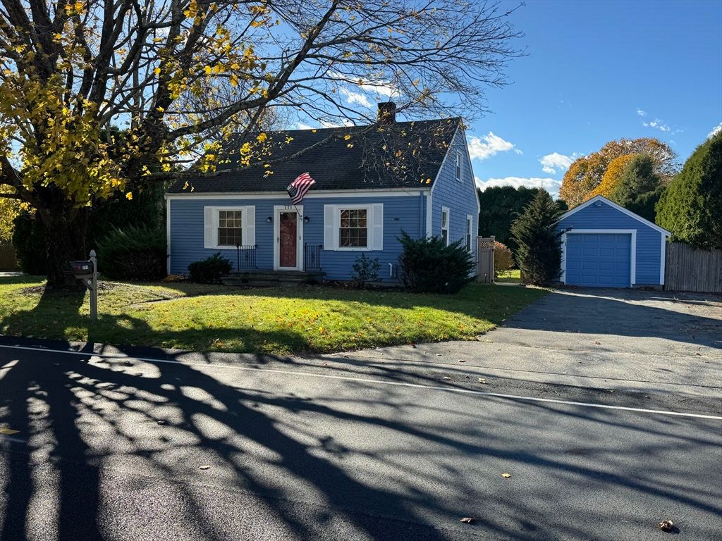 771 Sanford Rd, Westport, MA 02790