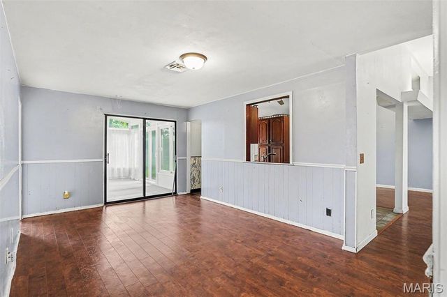 2425 Brook Drive, Florissant, MO 63033