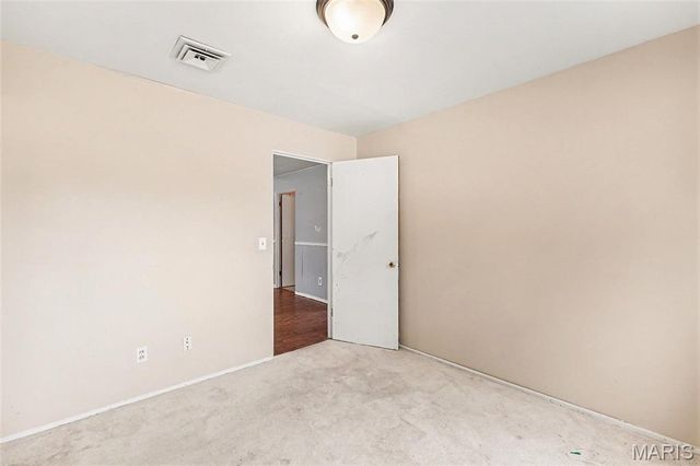 2425 Brook Drive, Florissant, MO 63033