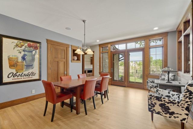 7541 S Cambridge DRIVE, Franklin, WI 53132