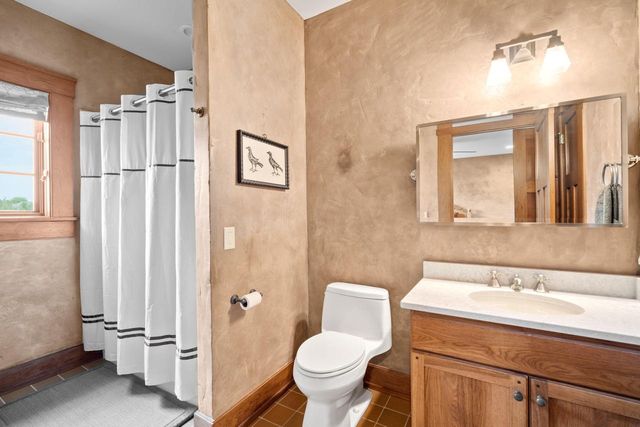7541 S Cambridge DRIVE, Franklin, WI 53132