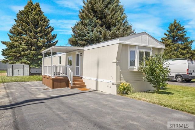 1705 N Pinewood Drive, Idaho Falls, ID 83401