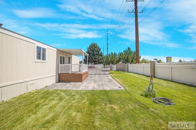 1705 N Pinewood Drive, Idaho Falls, ID 83401