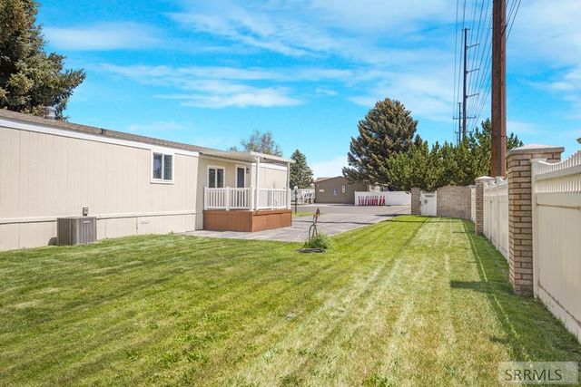 1705 N Pinewood Drive, Idaho Falls, ID 83401